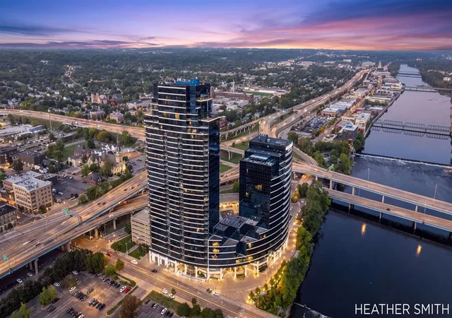 335-bridge-st-2201-grand-rapids-mi-49504/hzid_1a7dd1f2