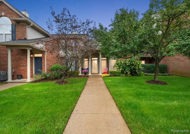 3601-tremonte-cir-rochester-mi-48306/hzid_a05beaba