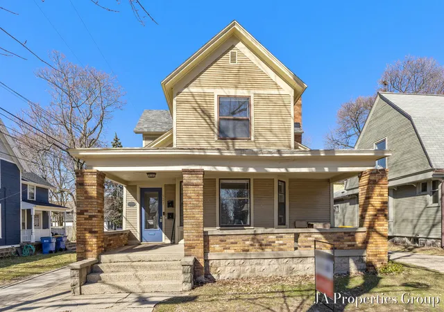 921-fairmount-st-grand-rapids-mi-49506/hzid_10dd467c