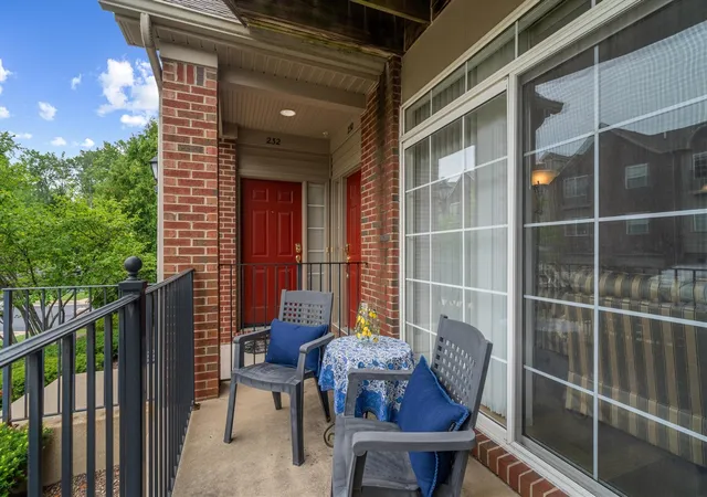 228-w-oakbrook-dr-ann-arbor-mi-48103-2255/hzid_3462e83e