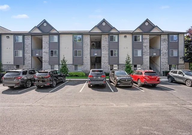 18400-n-ridge-ct-17-spring-lake-mi-49456/hzid_48ac1715