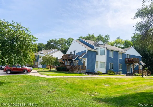 45000-bayview-dr-1-novi-mi-48377/hzid_368c8c6e