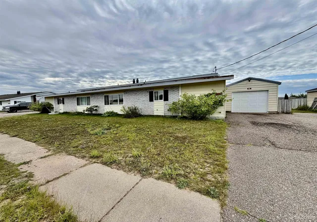 112-114-lancer-st-gwinn-mi-49841/hzid_6445d82f