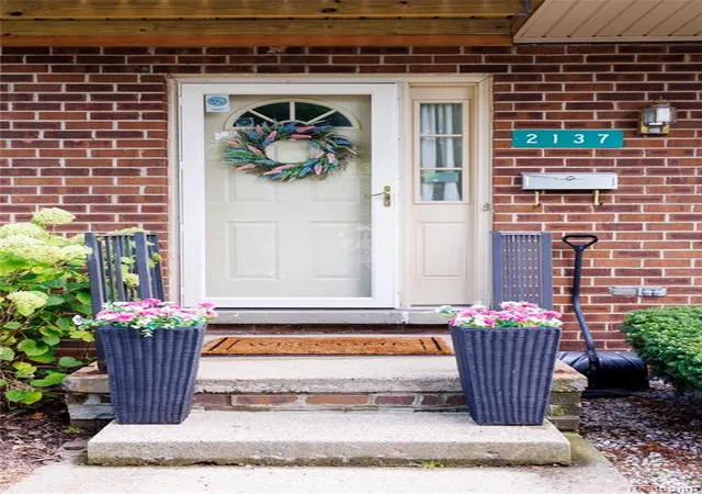 2137-village-w-dr-lapeer-mi-48446/hzid_e8f49d92