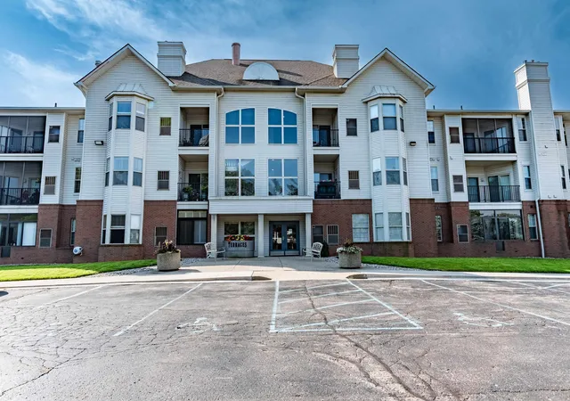39178-hayes-rd-1-23-clinton-township-mi-48038/hzid_7219a252