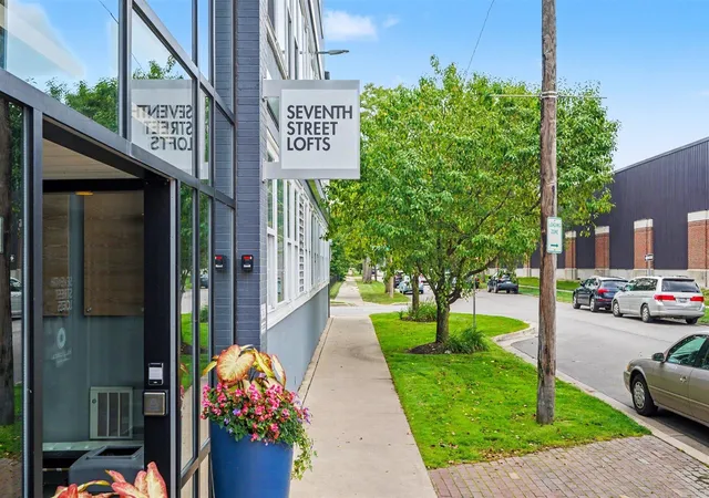 600-7th-street-214-grand-rapids-mi-49504/hzid_2e033ec4