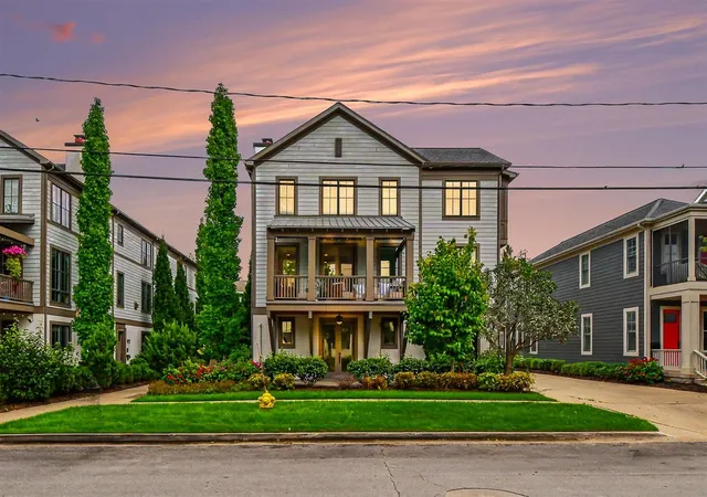 706-croswell-ave-grand-rapids-mi-49506/hzid_3dd8cf0f