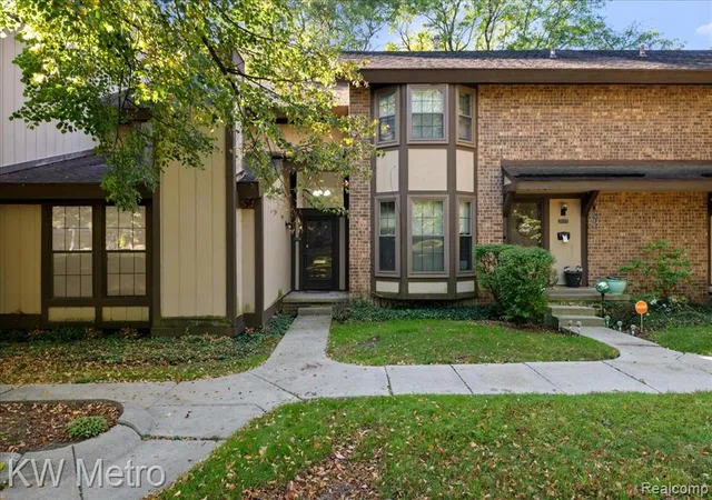 25168-maplebrooke-dr-southfield-mi-48033/hzid_5a2d1252