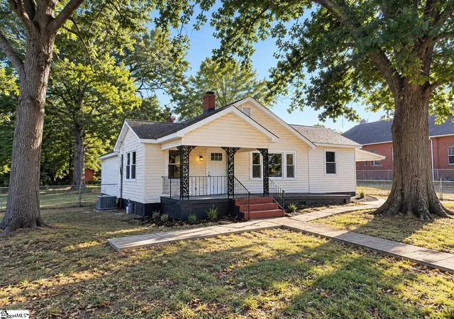 215-w-roosevelt-dr-anderson-sc-29626/hzid_f0aa4863
