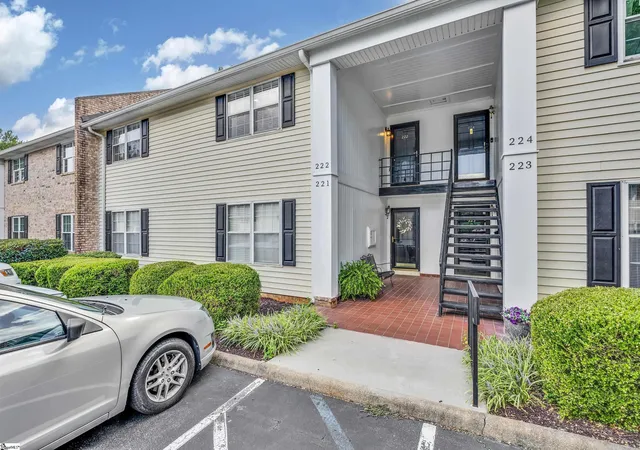 925-cleveland-st-222-greenville-sc-29601/hzid_6cf3d413