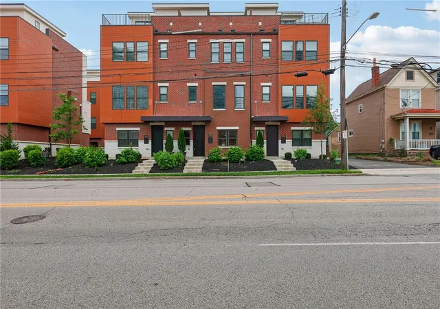 3908-edwards-rd-b-cincinnati-oh-45209/hzid_0026f5d6