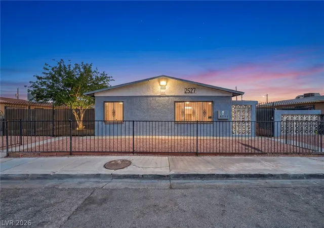 2527-carroll-st-north-las-vegas-nv-89030/hzid_914ace69