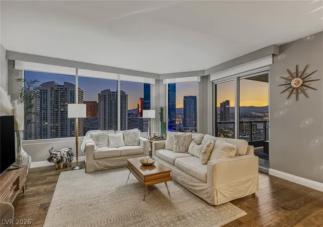 222-karen-ave-2701-las-vegas-nv-89109/hzid_cccd9e53