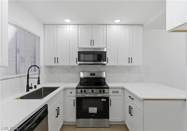 2341-wooster-cir-b-las-vegas-nv-89108/hzid_b416c105