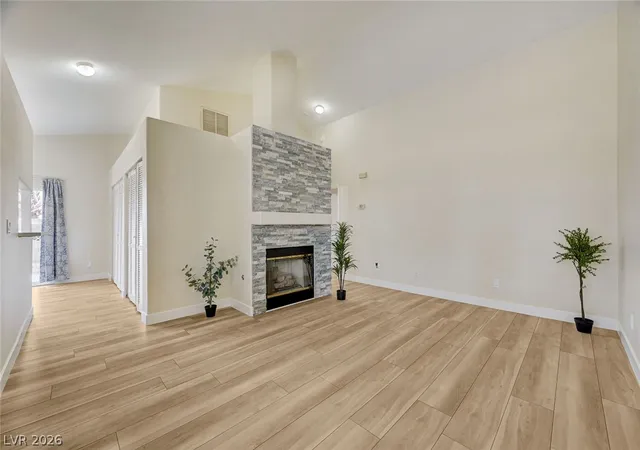 1632-n-torrey-pines-dr-101-las-vegas-nv-89108/hzid_7ac367fc