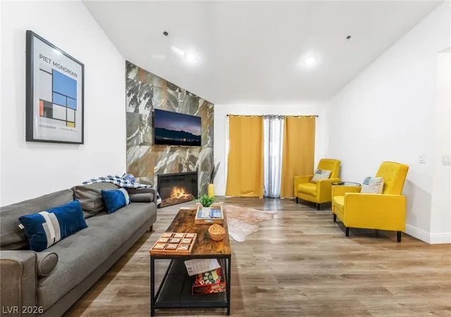 4200-s-valley-view-blvd-3040-las-vegas-nv-89103/hzid_2577561b