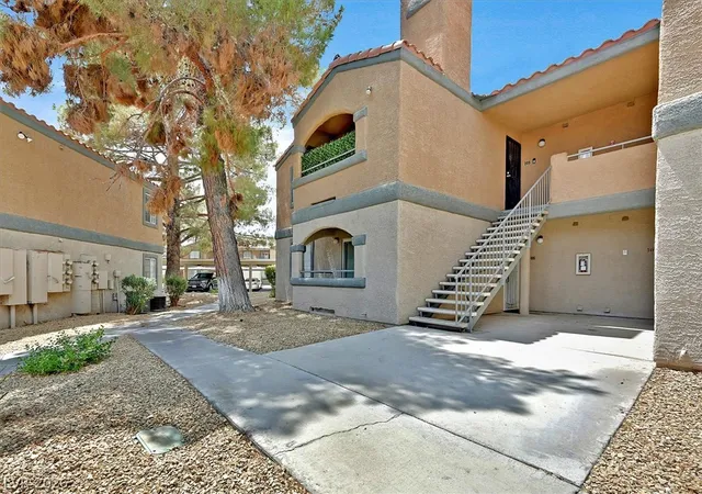 220-mission-newport-ln-105-las-vegas-nv-89107/hzid_53b3fbe4