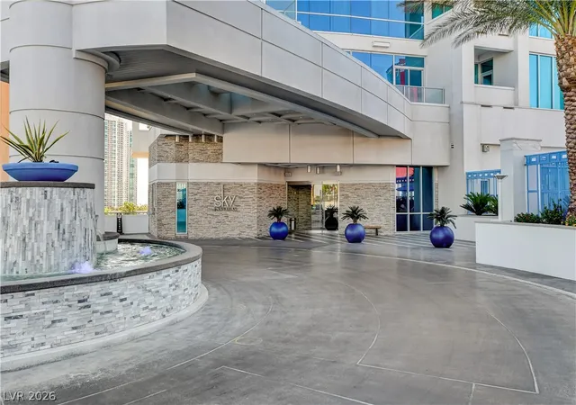 2700-las-vegas-blvd-2607-las-vegas-nv-89109/hzid_056de3e4