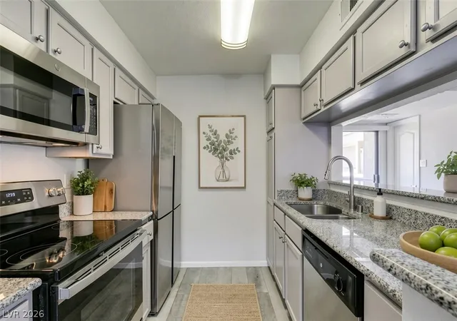 714-oakmont-ave-1104-las-vegas-nv-89109/hzid_dc941b1b