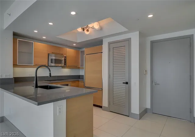 222-karen-ave-2204-las-vegas-nv-89109/hzid_a112a30c