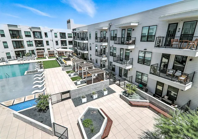 1701-simond-ave-639-austin-tx-78723/hzid_a499c27e