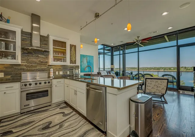 1101-ivean-pearson-rd-d202-lago-vista-tx-78645/hzid_e8b39f3b