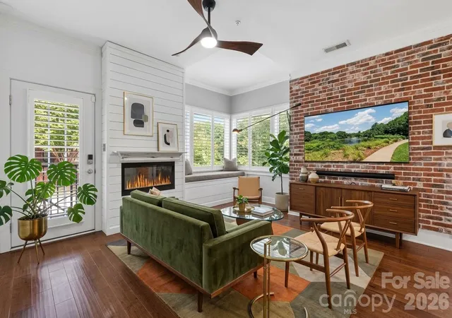 262-harbour-pl-dr-15-davidson-nc-28036/hzid_d527fbda