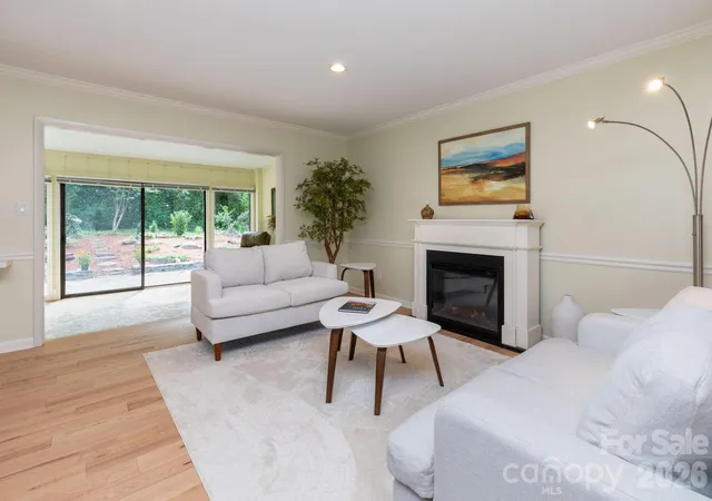 301-crowfields-dr-asheville-nc-28803/hzid_9ba5c15f