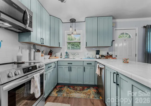 263-fairway-ln-d-spruce-pine-nc-28777/hzid_8e3447b9