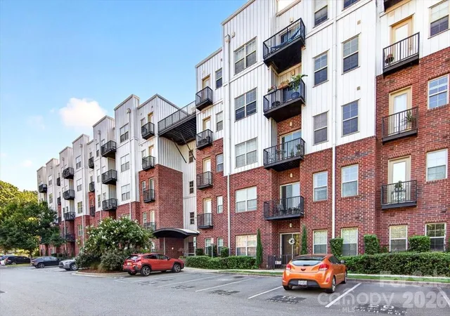 2338-yadkin-ave-506-charlotte-nc-28205/hzid_ebf57b4c