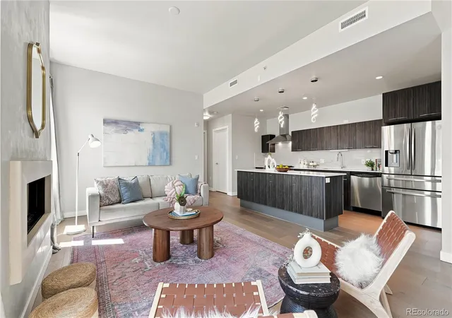 410-acoma-st-211-denver-co-80204/hzid_fb3c5418