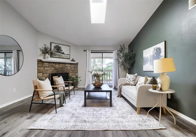 8225-fairmount-dr-202-denver-co-80247/hzid_005c1a26
