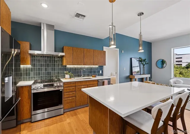 410-acoma-st-305-denver-co-80204/hzid_bceaba21