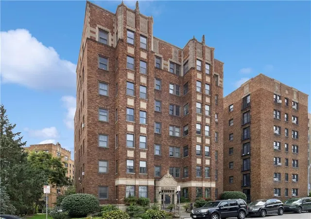 807-w-48th-street-701-kansas-city-mo-64112/hzid_8c54302f