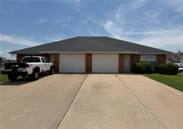 165-nw-167-woodbury-dr-grain-valley-mo-64029/hzid_867fc5b1