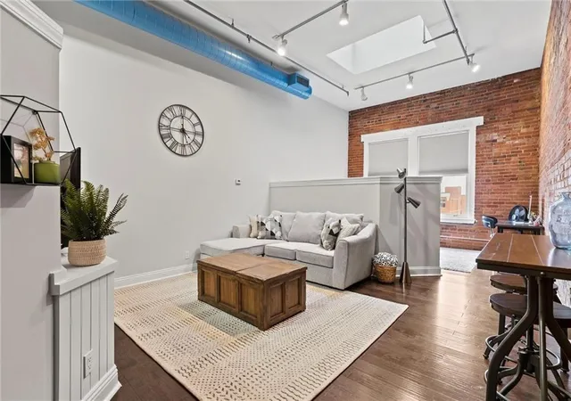 700-broadway-blvd-508-kansas-city-mo-64105/hzid_aeb1dc06