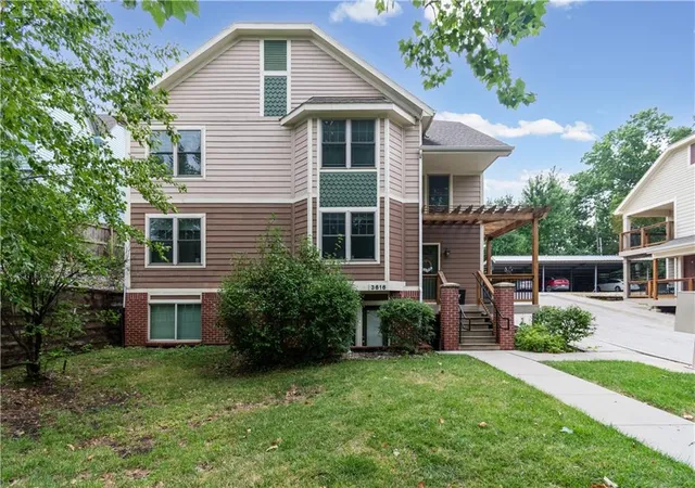 3612-bell-st-kansas-city-mo-64111/hzid_f8df4022