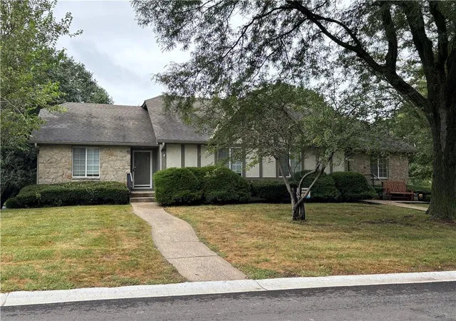 1113-nw-12th-street-blue-springs-mo-64015/hzid_853d6600