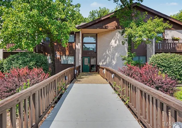 1410-heritage-landing-305-st-charles-mo-63301/hzid_5ab03f4f
