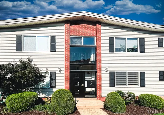 111-e-washington-ave-1n-st-louis-mo-63122/hzid_9cec8b14
