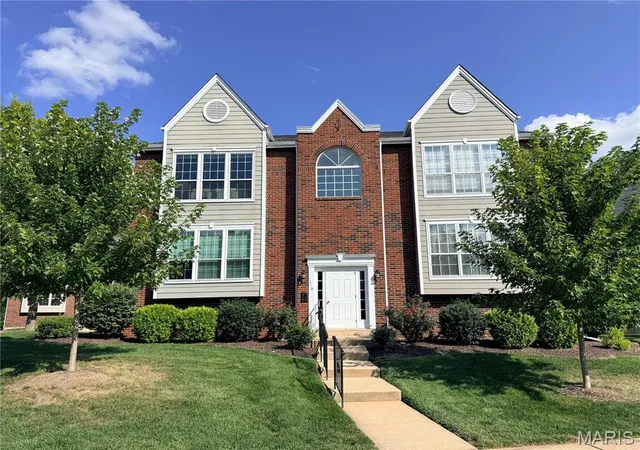 1319-holgate-dr-c-ballwin-mo-63021/hzid_6a2fe112