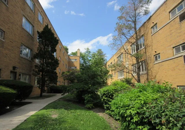 2012-w-111th-street-3s-chicago-il-60643/hzid_df465d3c