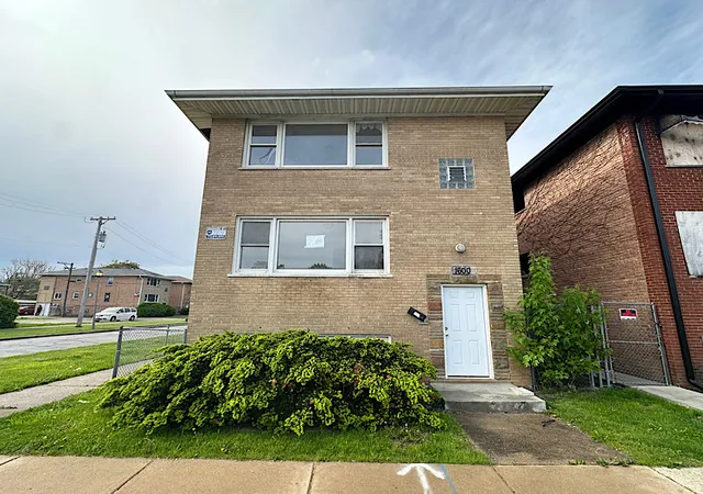 1600-madison-st-maywood-il-60153/hzid_77ca8264