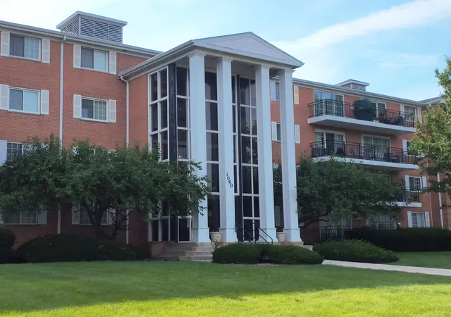 1060-n-farnsworth-ave-1402-aurora-il-60505/hzid_7a478cdb