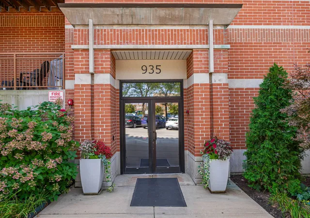 935-burlington-ave-309-downers-grove-il-60515/hzid_72a8ec94