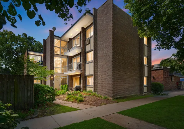 653-south-blvd-101s-oak-park-il-60302/hzid_776fd39c