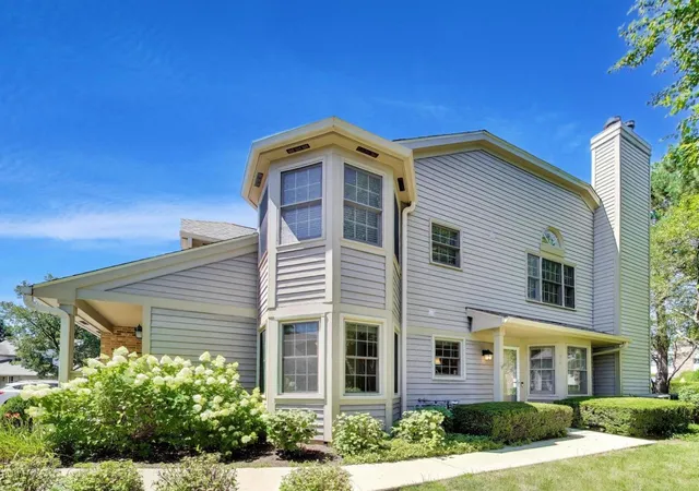 3278-n-carriageway-dr-0-arlington-heights-il-60004/hzid_c273030d