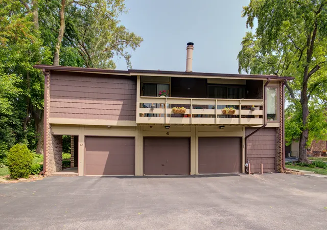 4-w-millstone-ct-a-palos-hills-il-60465/hzid_2dd96d08
