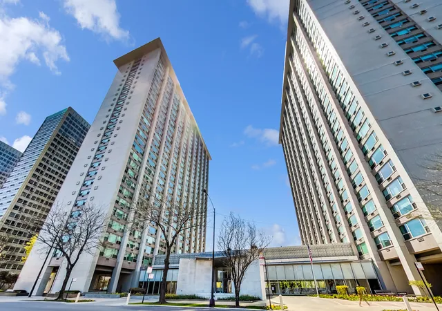 3600-n-lake-shore-dr-1211-chicago-il-60613/hzid_12506a81