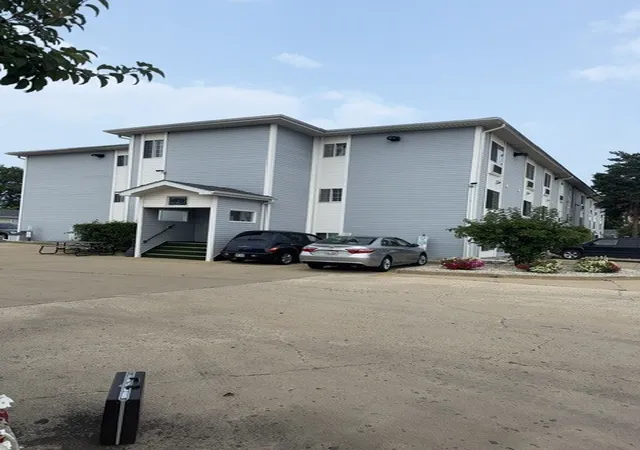 3130-w-monroe-st-202-waukegan-il-60085/hzid_d319a512